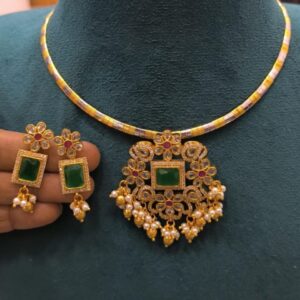 Emerald Kundan Designer Jewellery Set